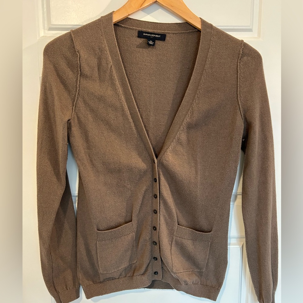 Banana Republic light brown cardigan